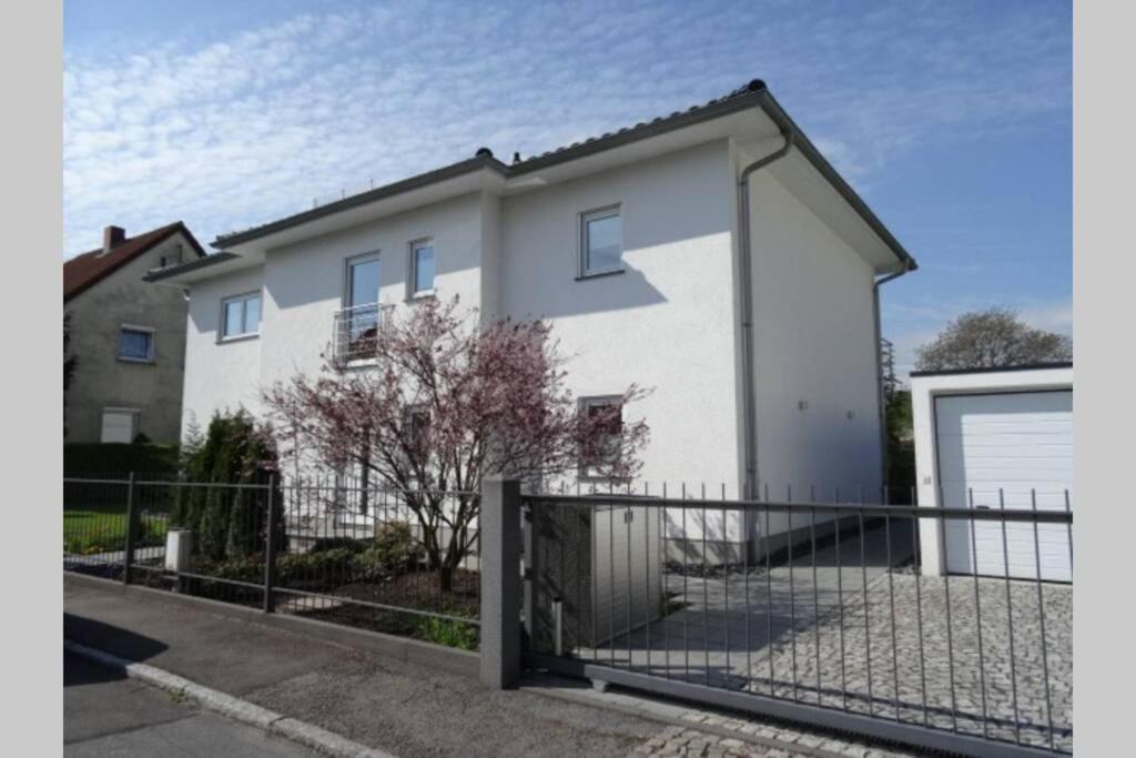 Grosszuegige,Zetrumsnahe Wohnung Dresda Esterno foto
